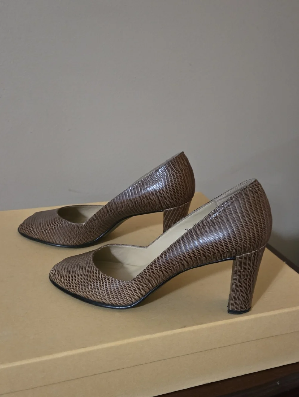 Etienne Aigner Brown Textured Leather Peep-Toe Heels Size 7M